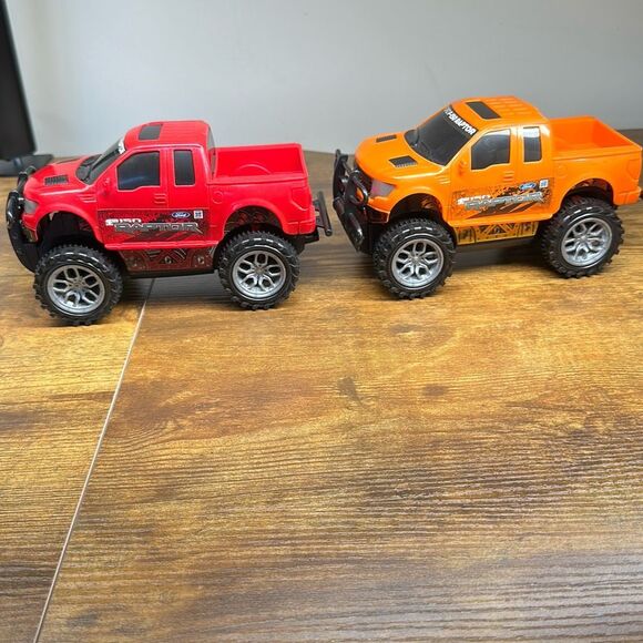 Ford F-150 Raptor Red Orange Plastic Truck set of 2 Made in China - Picture 5 of 9